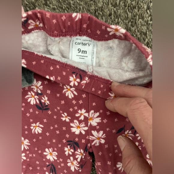 Carter’s 3 piece girl set- like new! - Picture 4 of 4